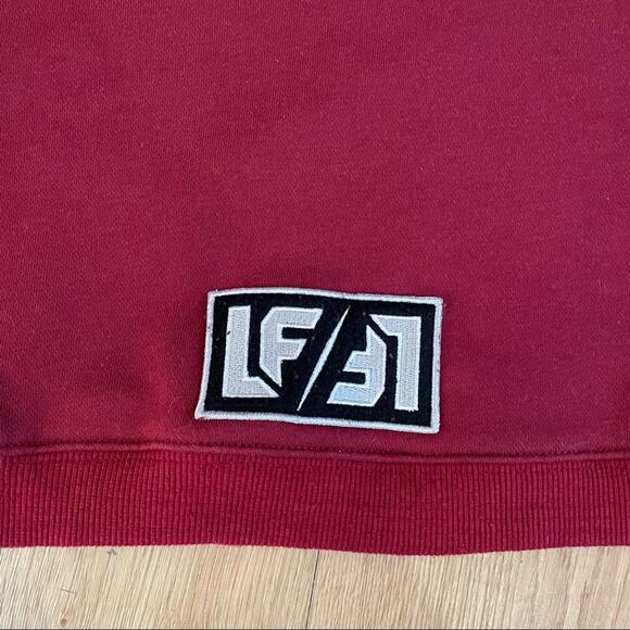LF - Zippered Sleeve Crop Sweatshirt in Red - Picture 5 of 7